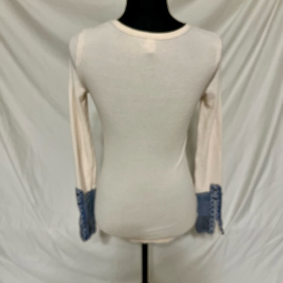 Free People Waffle shirt size S with cute denim cuffs to give it a lil xtra☀️❤️ - Picture 5 of 6